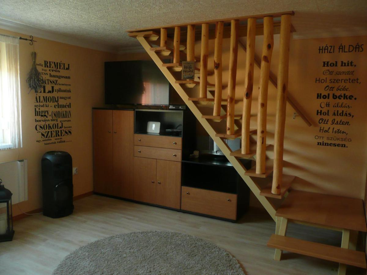 Levendula Vendégház Hajdúnánás Extérieur photo